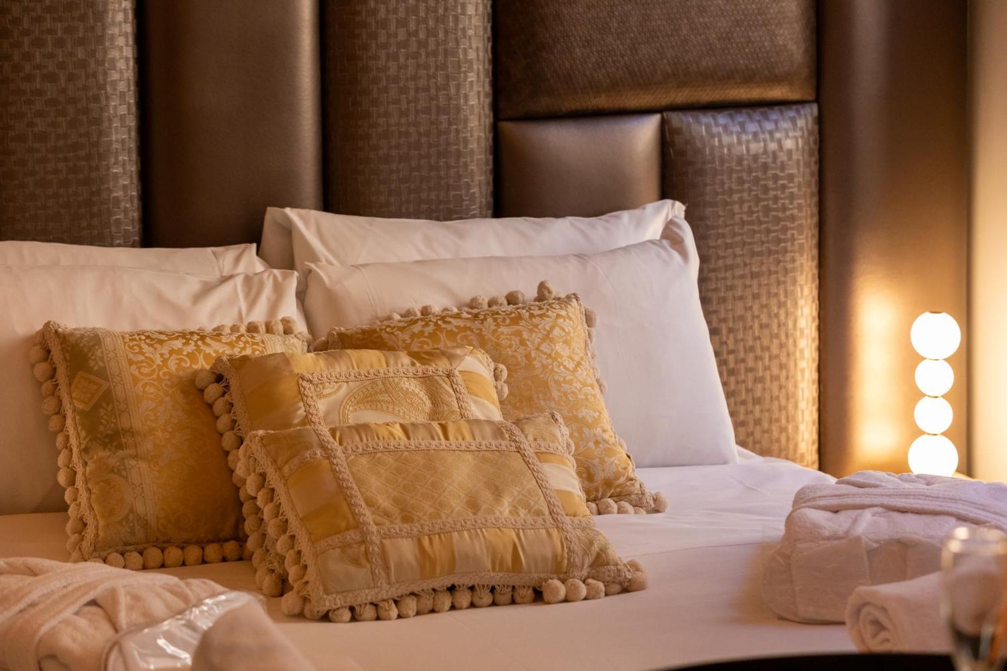 Fontana Di Trevi Roma Luxury Suite Luaran gambar