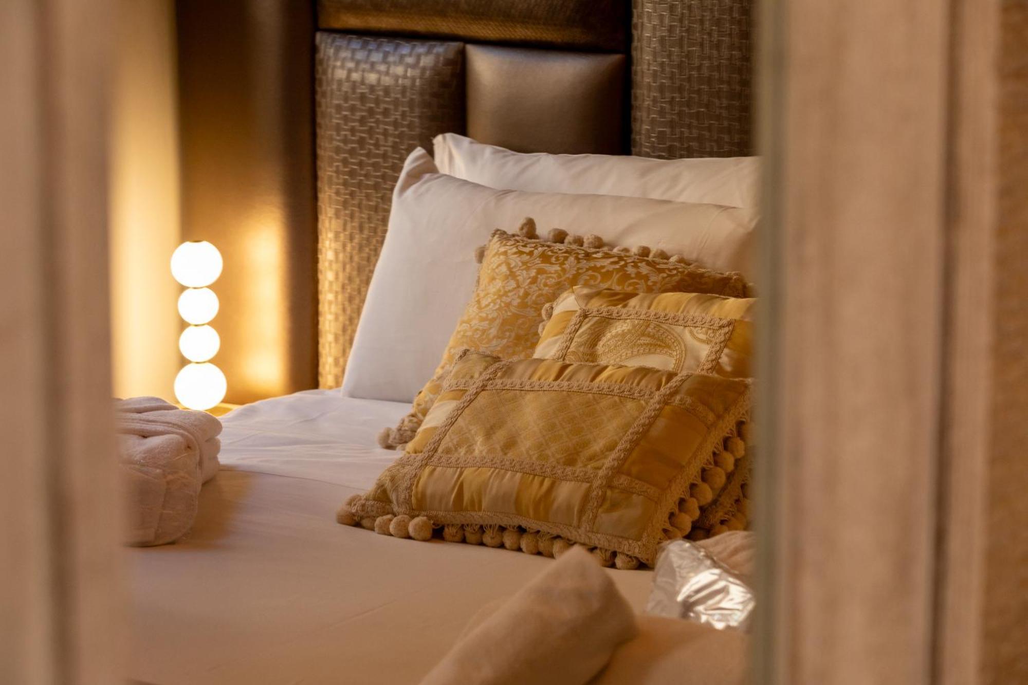Fontana Di Trevi Roma Luxury Suite Luaran gambar